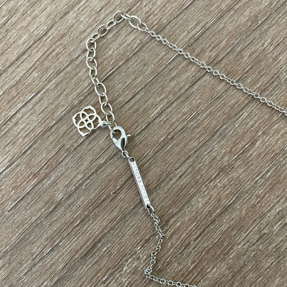 Kendra Scott Necklace - Picture 3 of 4